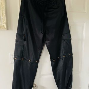 Gucci technical oversized pants unsexy